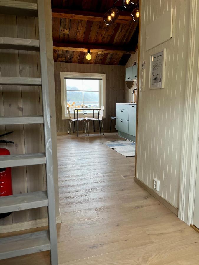 Lofoten Suite Apartments - Rostad Retro Rorbuer Рейне Екстериор снимка