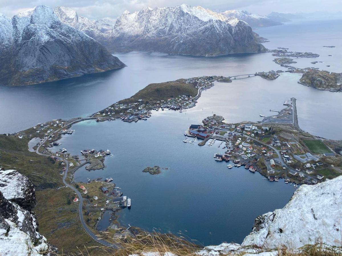 Lofoten Suite Apartments - Rostad Retro Rorbuer Рейне Екстериор снимка
