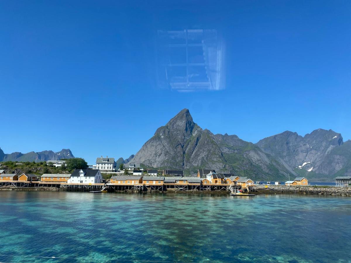 Lofoten Suite Apartments - Rostad Retro Rorbuer Рейне Екстериор снимка