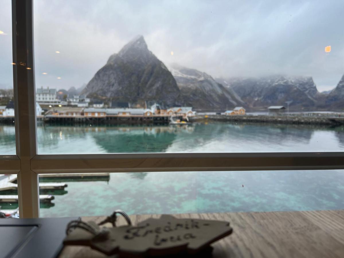 Lofoten Suite Apartments - Rostad Retro Rorbuer Рейне Екстериор снимка