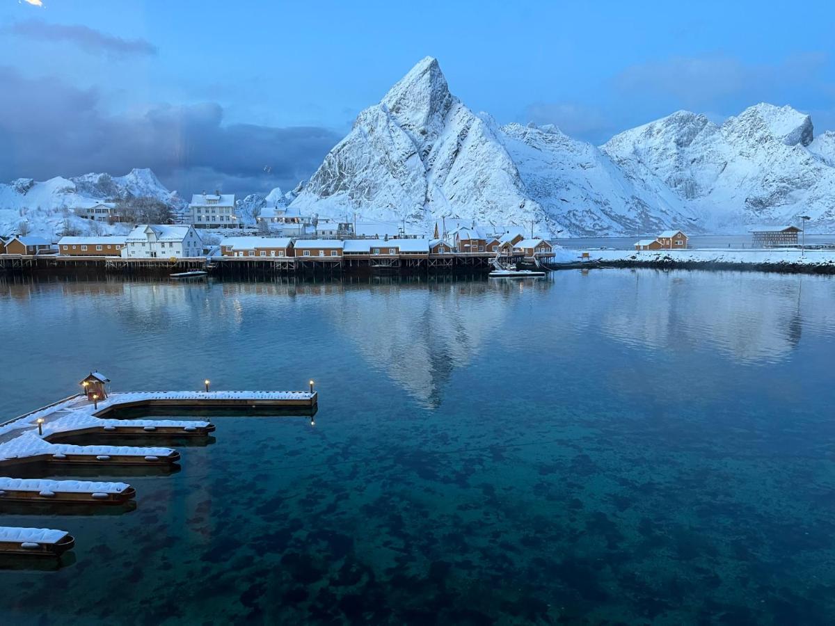 Lofoten Suite Apartments - Rostad Retro Rorbuer Рейне Екстериор снимка
