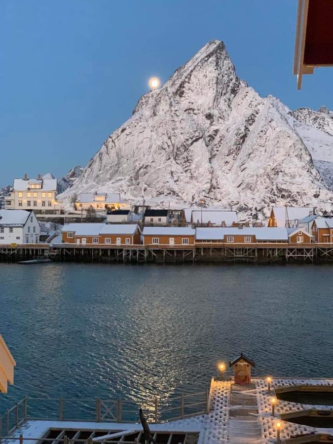Lofoten Suite Apartments - Rostad Retro Rorbuer Рейне Екстериор снимка
